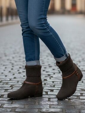 Prevata Dark Brown Leather Knit Slouch Lug Sole Italian Boot Sz 8.5